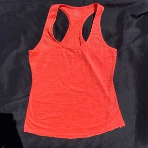 •Brand: Athleta •Size: Small •Color: Bright orange